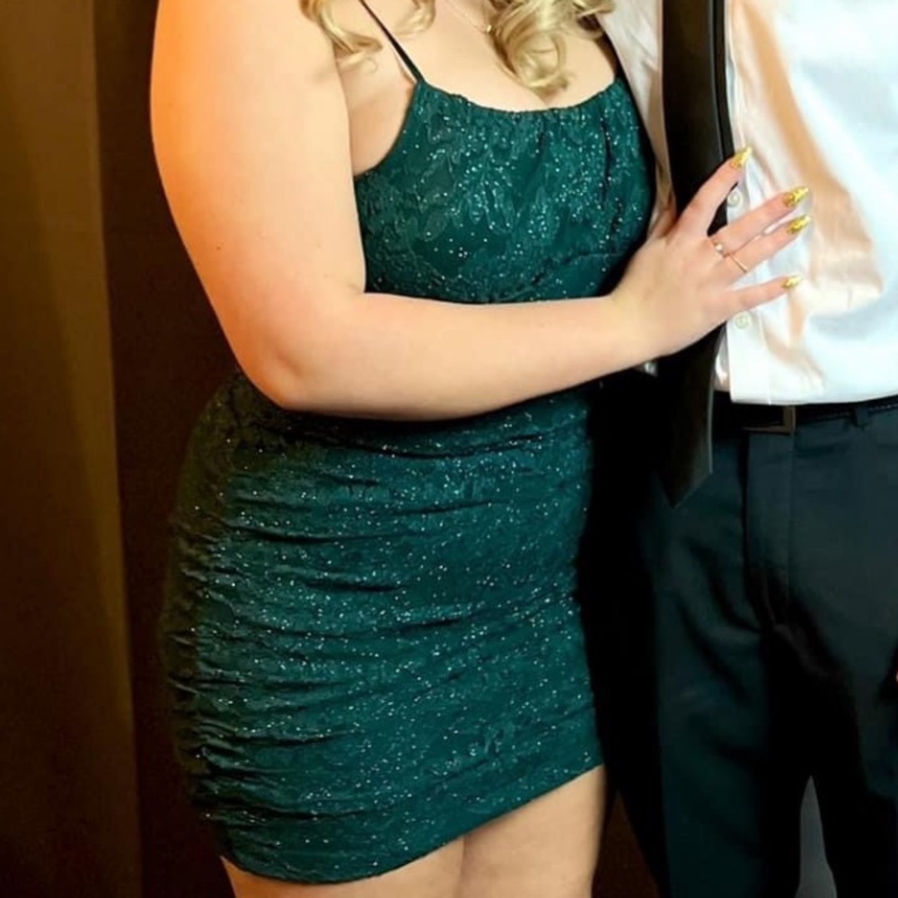 Green size large dress.  Used for homecoming / Christmas dress. Great condition